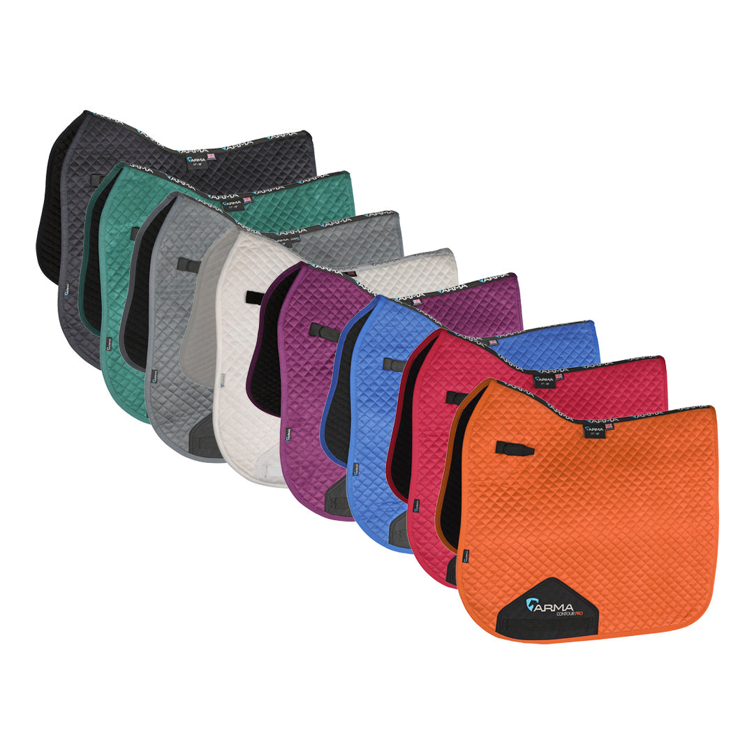 Tapis de selle de dressage en daim Shires ARMA