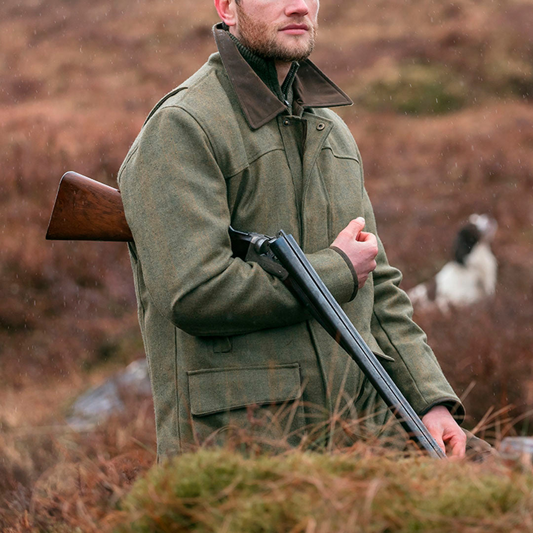 Hoggs of Fife Kinloch Men's Technical Tweed Field Coat #colour_autumn-bracken