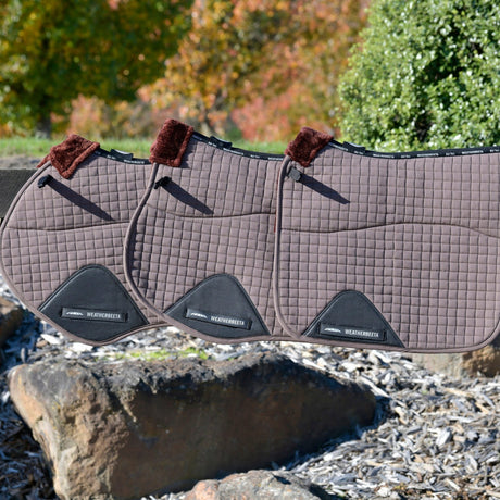 Weatherbeeta Prime Comfy Fleece Jump Shaped Saddle Pad #colour_brown