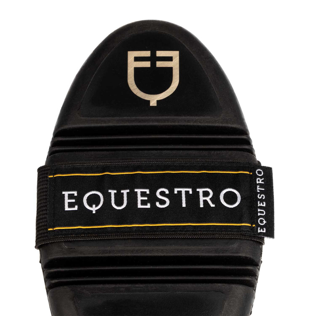 Flexible grooming brush with soft bristles