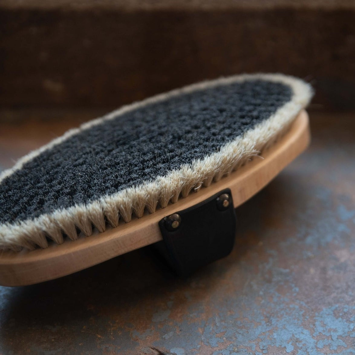 Smart Grooming Traditional Body Brush